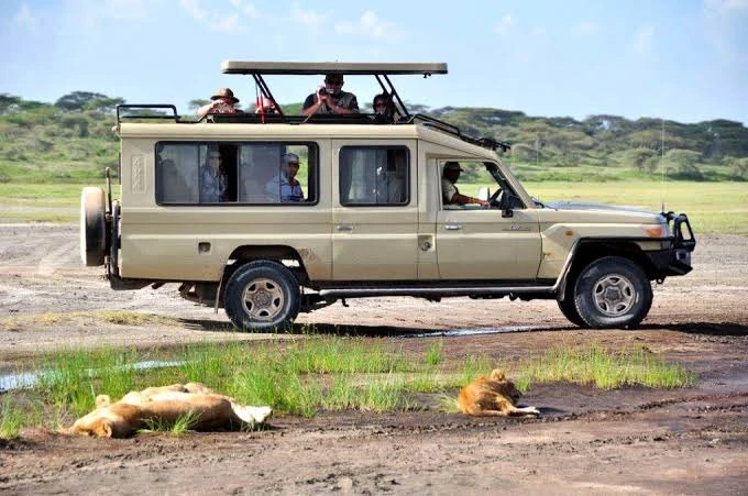 9 DAYS ULTIMATE WILDLIFE SAFARI, GORILLA TRACKING & ADVENTURE EXPERIENCE IN UGANDA 9 DAYS ULTIMATE WILDLIFE SAFARI, GORILLA TRACKING & ADVENTURE EXPERIENCE IN UGANDA